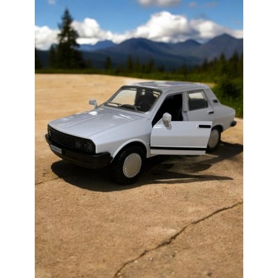 Metal Çek Bırak Toros Araba Beyaz Sesli ve Işıklı ( 1/36 Ölçek ) Metal Çek Bırak Toros Araba Beyaz Sesli ve Işıklı ( 1/36 Ölçek )