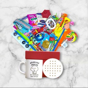 Retro Lezzetler ve Sürprizlerle Dolu Kırmızı Hediye Kutusu ve Düzelcez İnşallah Şu Olaylar Bir Bitsin Yazılı Kupa Bardak