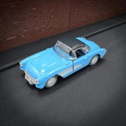 Nostaljik Metal Çek Bırak Mavi 1957 Chevrolet Corvette Araba Kapılar Açılır